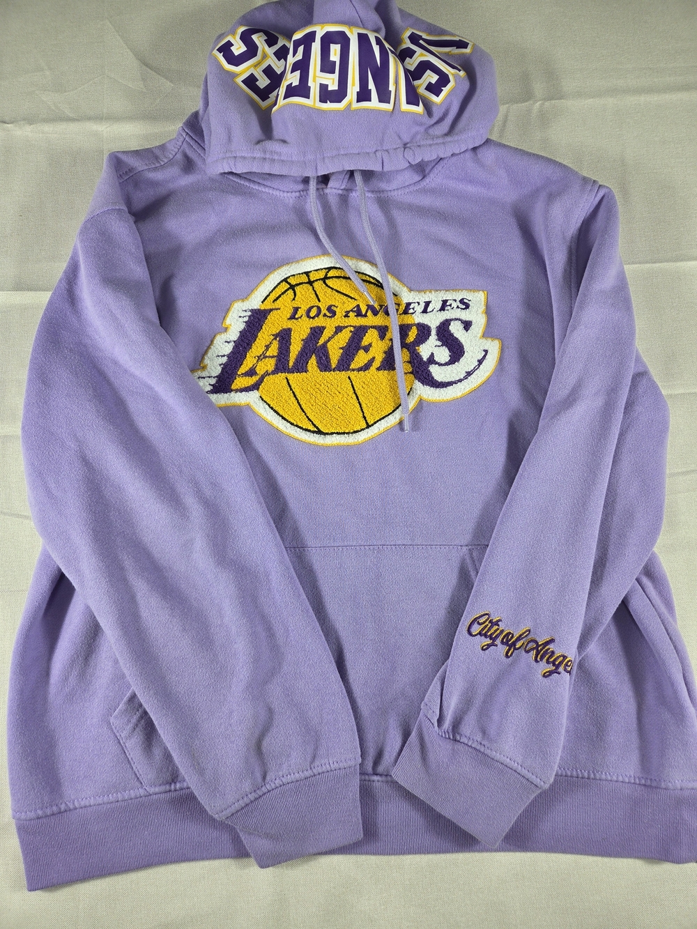 Ultra Game Lakers Chenille Logo Hoodie L Purple City of Angels NBA